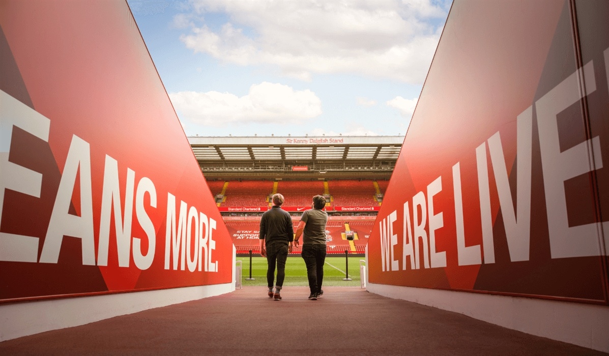 Liverpool_football_club_2082605203